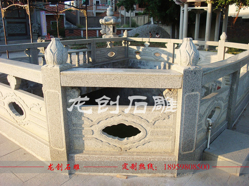 魚池欄桿圖片 室外魚池護(hù)欄