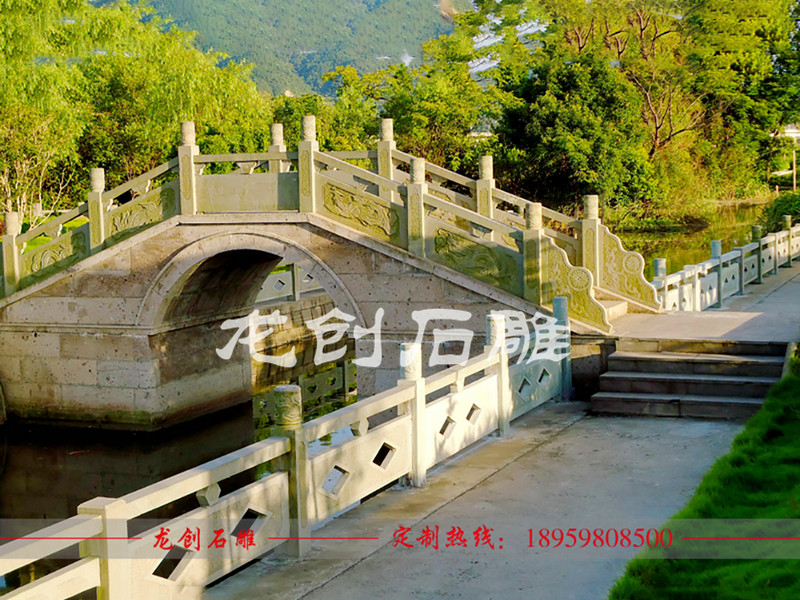 石雕護河欄桿用什么材質(zhì)比較好？